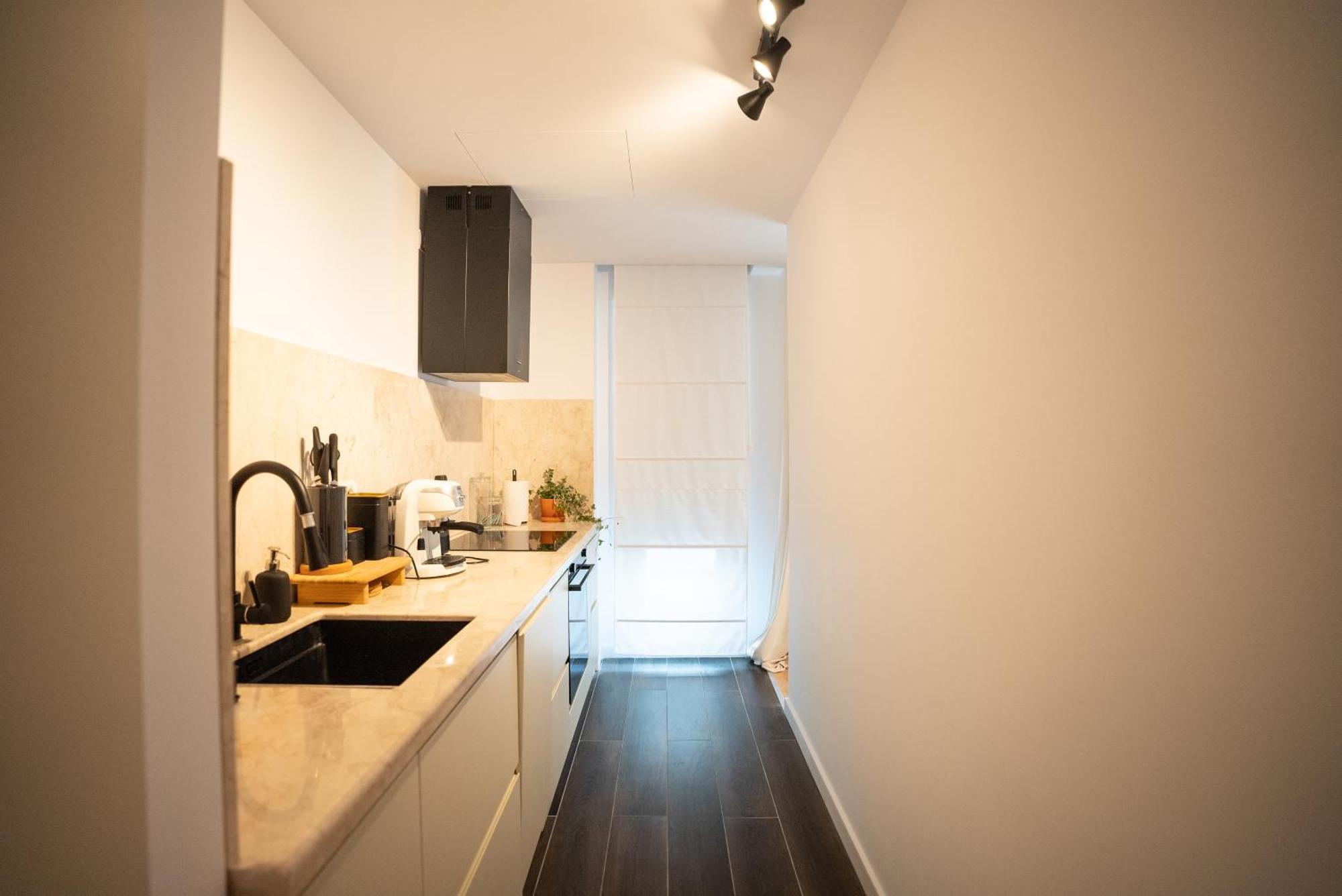 The Level Sanctuary: Free Parking & Netflix Appartement Boekarest Buitenkant foto