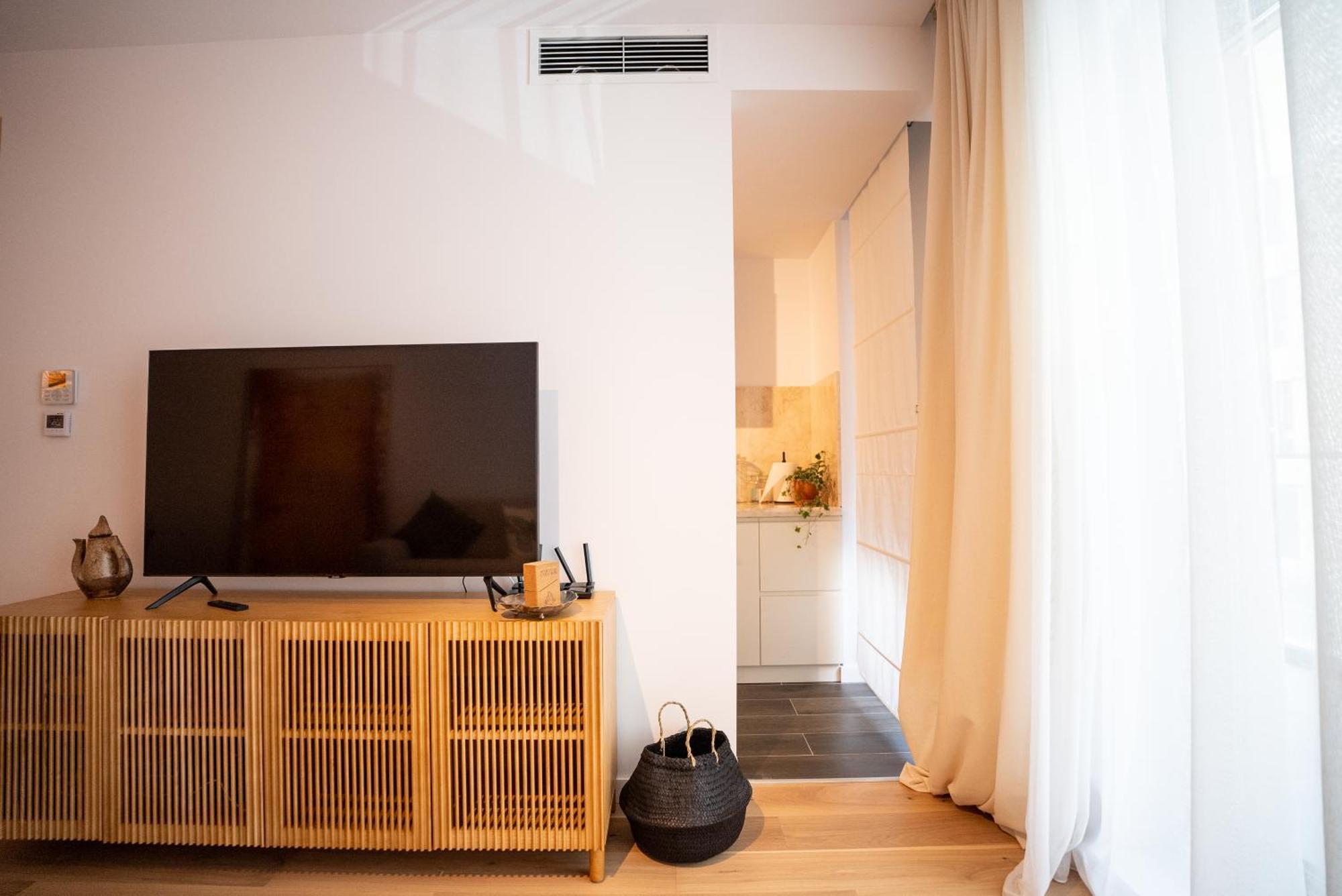 The Level Sanctuary: Free Parking & Netflix Appartement Boekarest Buitenkant foto