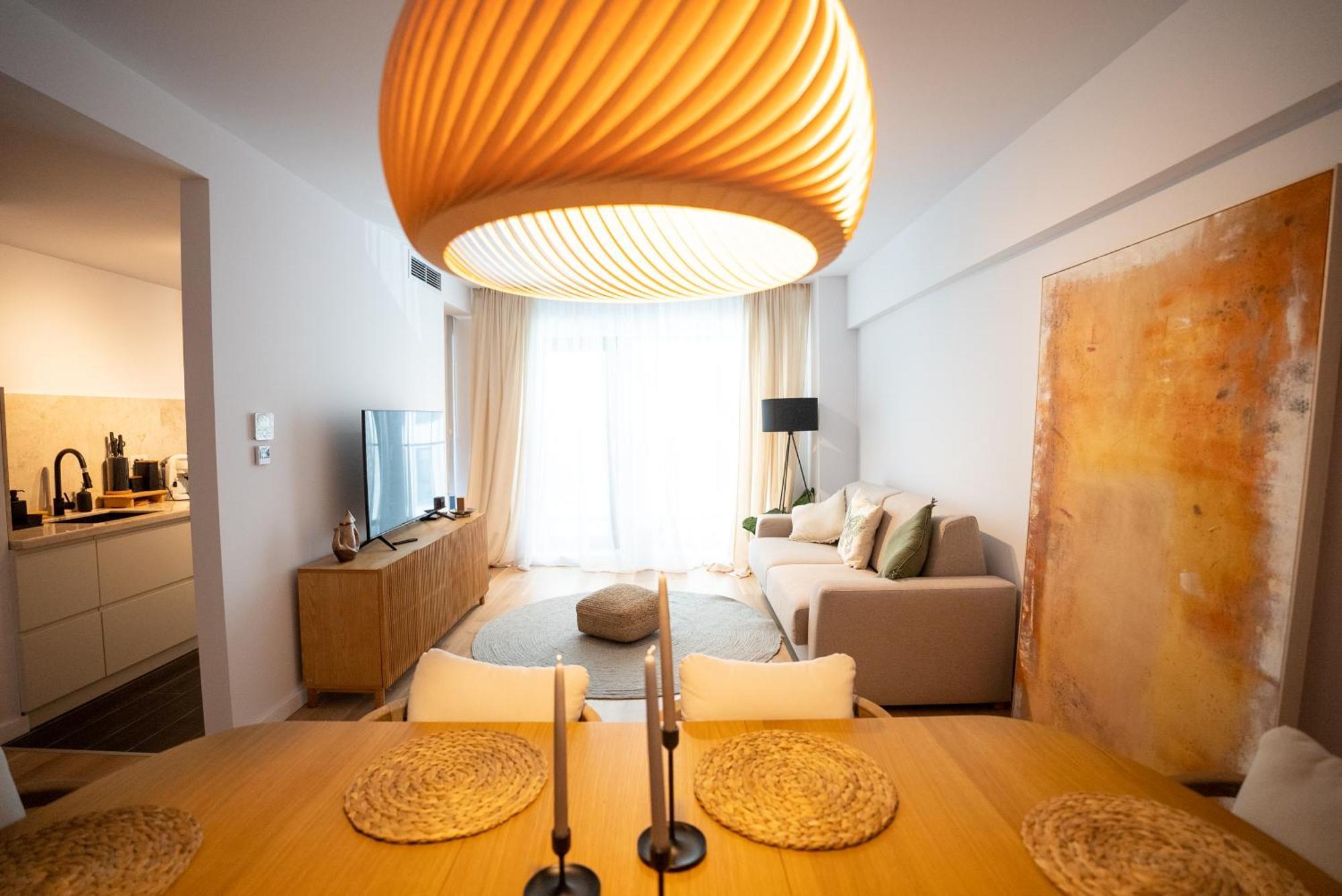 The Level Sanctuary: Free Parking & Netflix Appartement Boekarest Buitenkant foto
