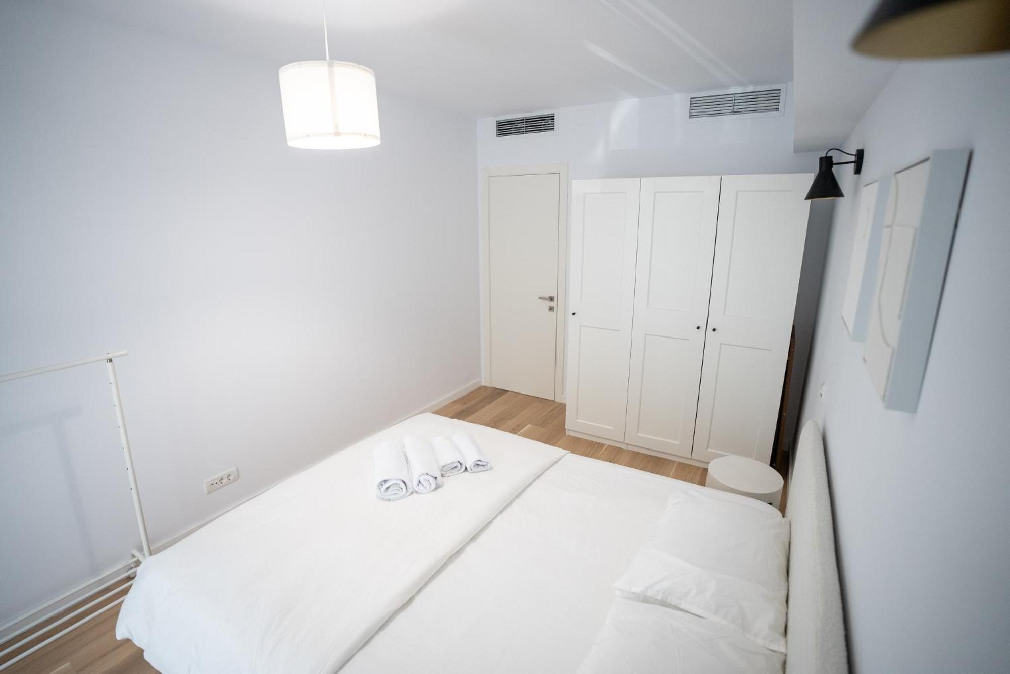 The Level Sanctuary: Free Parking & Netflix Appartement Boekarest Buitenkant foto