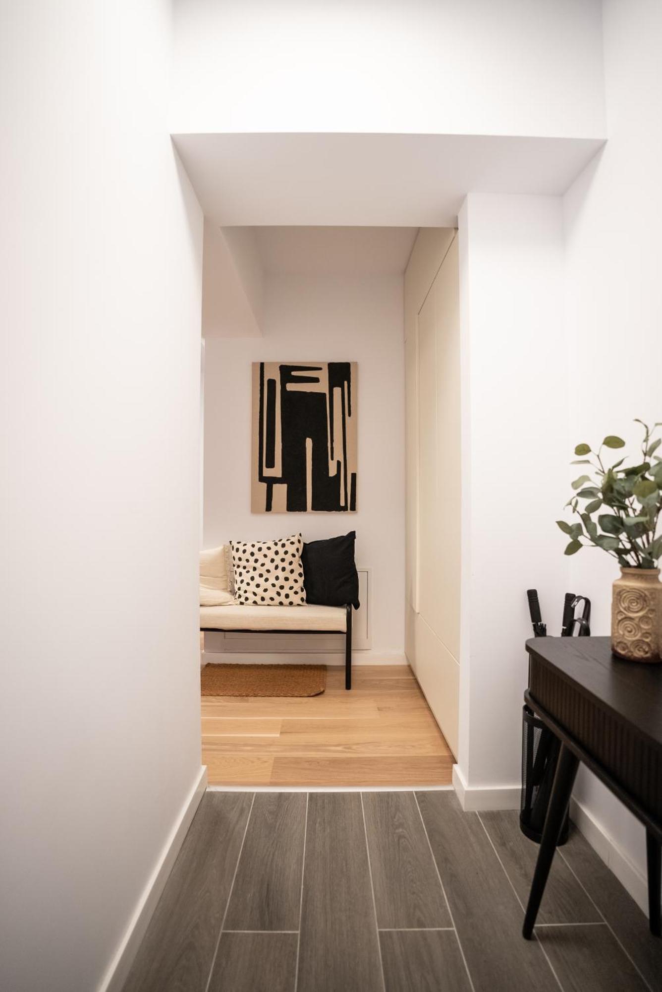 The Level Sanctuary: Free Parking & Netflix Appartement Boekarest Buitenkant foto